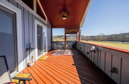 Draper House | Charming riverside with stunning views, cozy interiors, full amenities, and spacious decks.