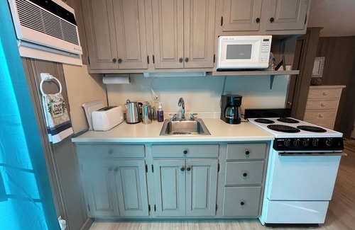 Dennis Port Condo | Charming Romantic Studio with Kitchenette, Private Patio. Walk to Beach!