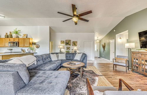 Ruidoso House | Charming Ruidoso House w/Deck & Mountain Views!