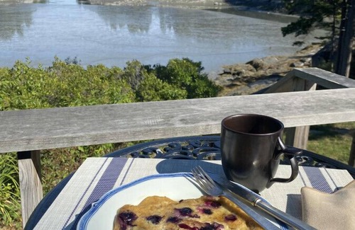 Vinalhaven House | Charming Rustic Cottage on Mill Creek