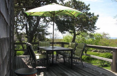 Chilmark Cottage | Charming Rustic Cottage