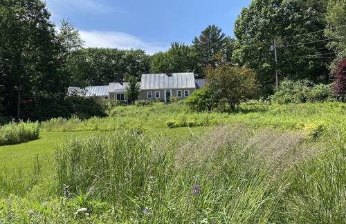 Sandy Point House | Charming Sandy Point Home