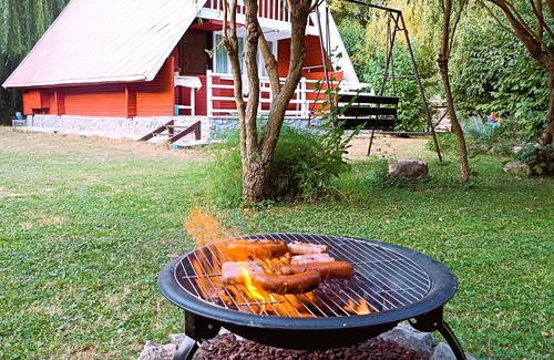 Kolarovo Ski Chalet | Charming Scandinavian style 2-bedroom chalet in Kolárovo by the lake