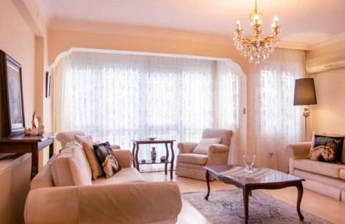 Konak Apartment | Charming Sea View House in Konak