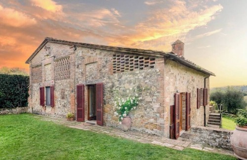 Montechiaro Villa | Charming Sienese Villa with a private pool and breathtaking view!