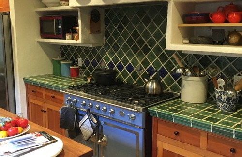 Pasadena House | Charming Spanish 5-bedroom house with pool/jacuzzi in Pasadena near Cal Tech