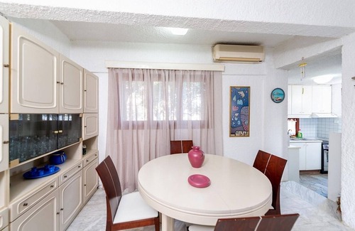 Vathianos Kampos Villa | Charming Stone House, A/C, Private Garden - Just a short walk from the Beach in Kokkini Hani Area!