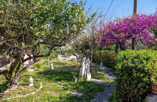 Vathianos Kampos Villa | Charming Stone House, A/C, Private Garden - Just a short walk from the Beach in Kokkini Hani Area!