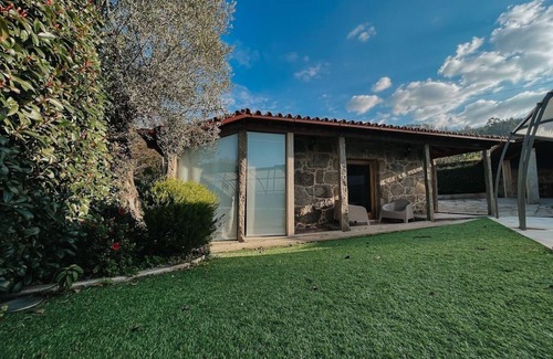 Ponte de Lima House | Charming Stone House with Pool – Quiet Escape in Ponte de Lima
