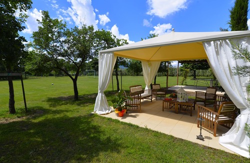 Orentano House | Charming Stone Villa