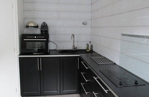 Cauterets Apartment | Charming Studio, 4 Sleepers, Central Location, Cauterets, Free Parking, Modern Amenities