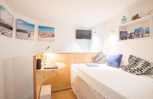 Hotel de Ville - Quinconces Apartment | Charming Studio-Cabine Place de la Bourse