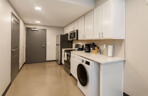 Five Points South Apartment | Charming Studio in Historic Five Points South #07