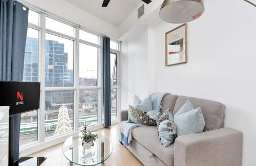CityPlace Apartment | Charming Studio in the Heart of Downtown Toronto