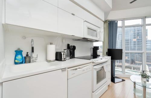CityPlace Apartment | Charming Studio in the Heart of Downtown Toronto