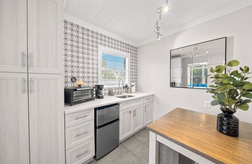 Orlando Beach Condo | Charming Studio Suite W/Private Beach Access, Fire Pit, & BBQ Grills 🌊