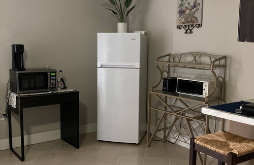 Port Saint Lucie Apartment | Charming studio with WiFi and AC