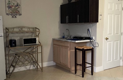 Port Saint Lucie Apartment | Charming studio with WiFi and AC