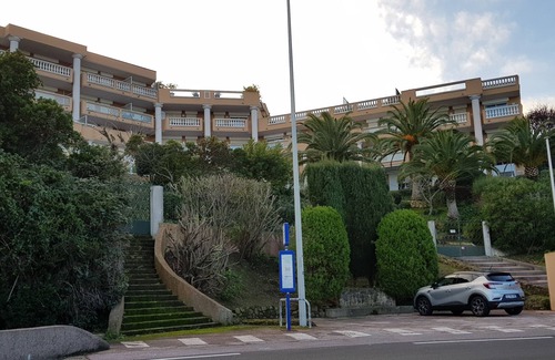 Theoule-Superieur Apartment | Charming T2, air-conditioned (2-4 people) with swimming pool, sea view