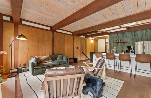 Incline Village House | Charming Tahoe Cabin – 3BR/2BA Retreat