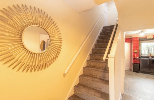 Stonnall House | Charming Three Bedroom House in Birmingham