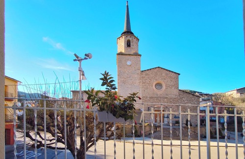 Campdevanol Apartment | Charming Tourist Apartment in Campdevànol