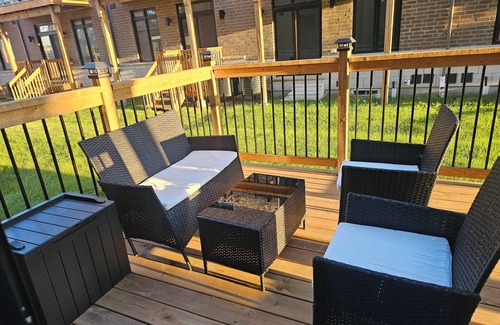 Vaughan House | Charming townhome with AC and WiFi in wonderful Vaughan