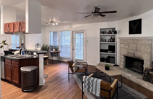 McNeil Apartment | Charming Unit Near 360 Bridge with Private Garage and beautiful Location