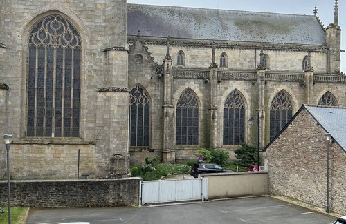 Dinan Apartment | Charming, unusual studio in the historic heart of Dinan 2/personnes