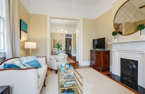 Milan House | Charming Uptown 2 Bed/2 Bath Steps to St. Charles Streetcar!