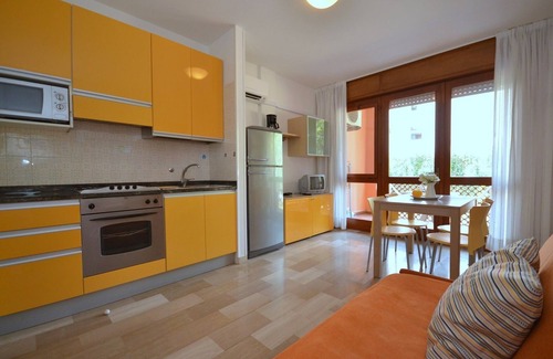 Bibione Lido del Sole Apartment | Charming Vacation apartment in Classic Seaside Residence