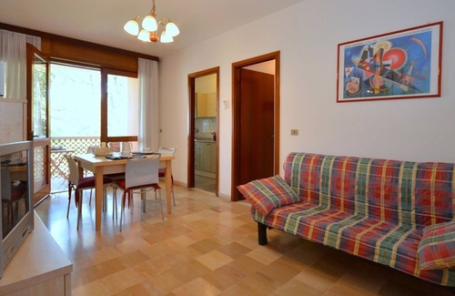 Bibione Lido del Sole Apartment | Charming Vacation apartment in Classic Seaside Residence