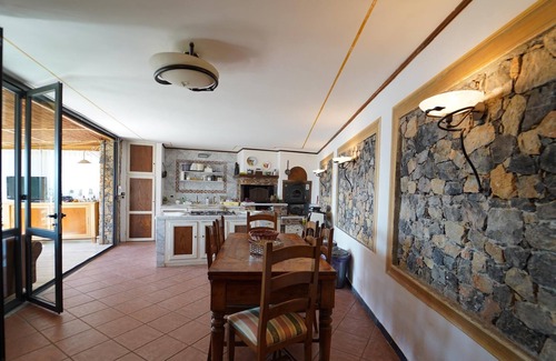 La Spezia Villa | Charming Villa 12 pax with private pool free WiFi sea view near Cinque Terre