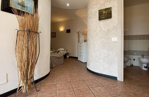 La Spezia Villa | Charming Villa 12 pax with private pool free WiFi sea view near Cinque Terre