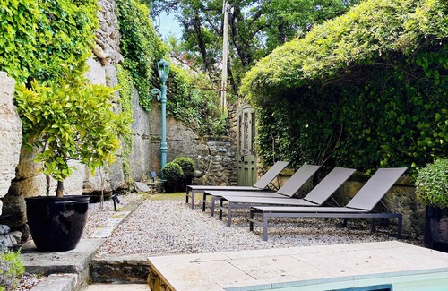Menerbes House | Charming villa in Menerbes, absolute calm, garden, terrace, magnificent view, swimming pool.