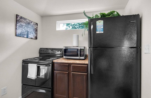 East Pensacola Heights Villa | Charming villa steps from the water in beautiful Pensacola