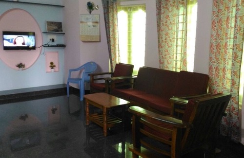 Tiruvannamalai Villa | Charming villa with WiFi, fitness room in lovely Tiruvannamalai
