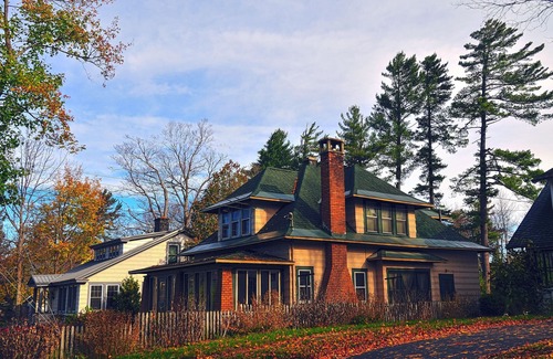Hillcrest House | Charming Village Home on Hillcrest