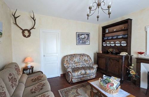 Preaux Cottage | Charming Village House with Large Garden, Games Room, and Proximity to Loire Castles and Beauval Zoo