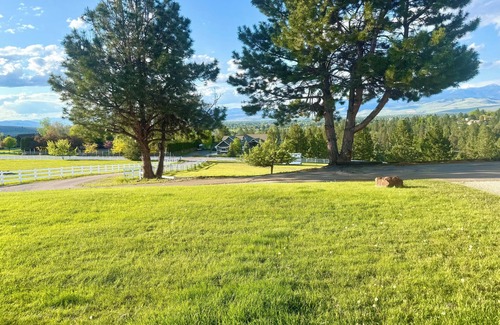 Missoula House | Charming Vintage Rambler With Incredible Views!