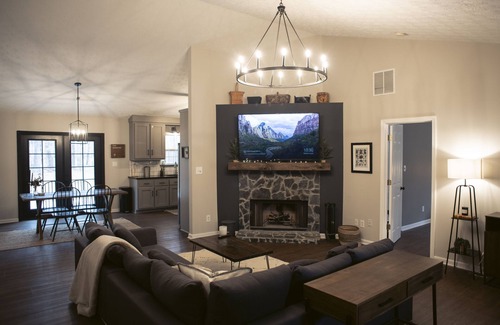 Fayetteville House | Charming Woodside Home nestled in nature.