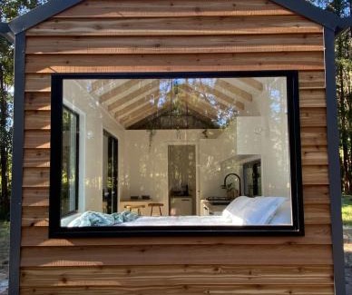 Peachester Villa | 'Chartreuse' Tiny Home on Green Valley Fingerlime Farm