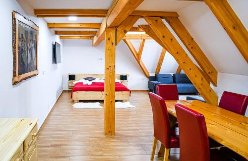 Ostravice Cabin | Chata Emil Zatopek - Maraton - Lysa Hora