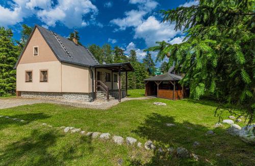 Stara Lesna Ski Chalet | Chata Lesana