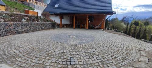 Zarnovica Ski Chalet | Chata pod kopcom