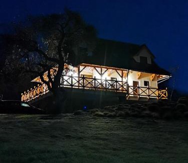 Nova Bana Villa | Chata VČELÁRIK