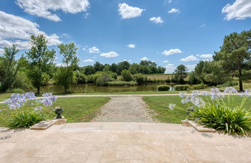 Petit-Palais-et-Cornemps Villa | CHÂTEAU 5★ Wedding, anniversary, seminar. Heated pool, sauna, billiards, wine cellar