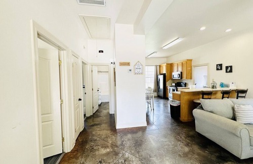 Pine Grove Apartment | Chateau 17, spacious townhouse in Tickfaw, LA