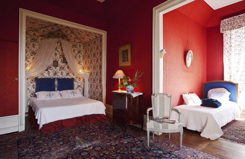 Saint-Junien-les-Combes Other | Chateau de Sannat: privatize the west wing, with park, pool and tennis court