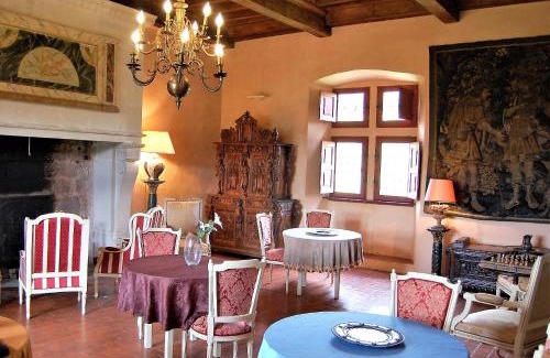 Mouret Bed & Breakfast | CHATEAU LA SERVAYRIE - Chambre d'hôtes